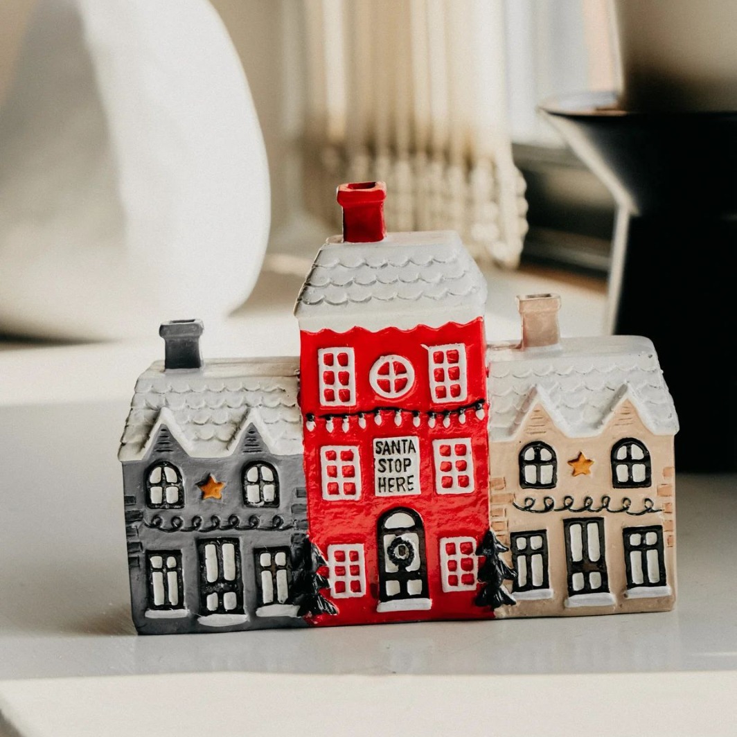 🏡Christmas Snowy Winter Incense Resin Cottage Incense Ornament