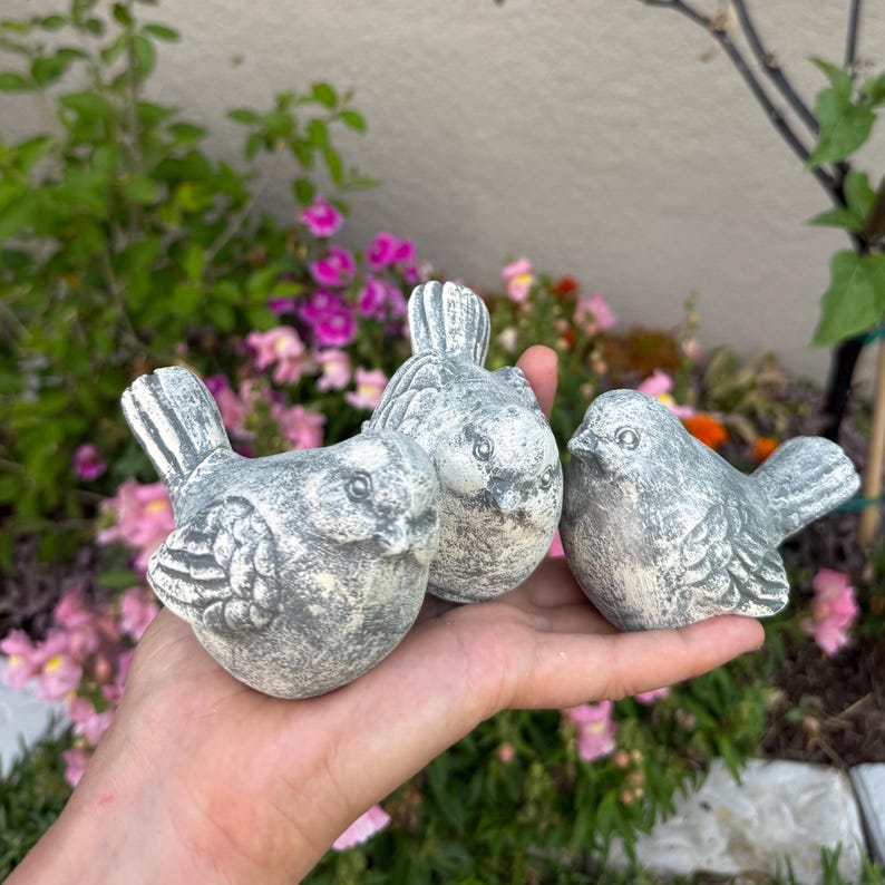 🐦 Set of 3 Concrete‑Look Resin Birds – Handcrafted Garden & Shelf Decor