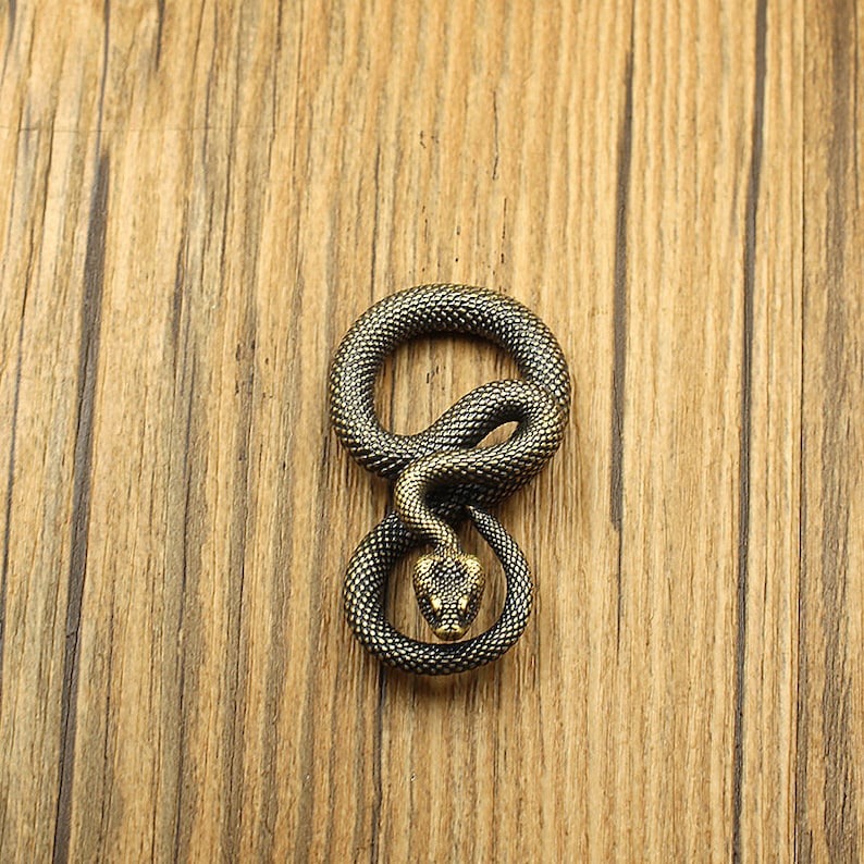 🐍Antique And Old Brass Coil Snake Pendant🐍
