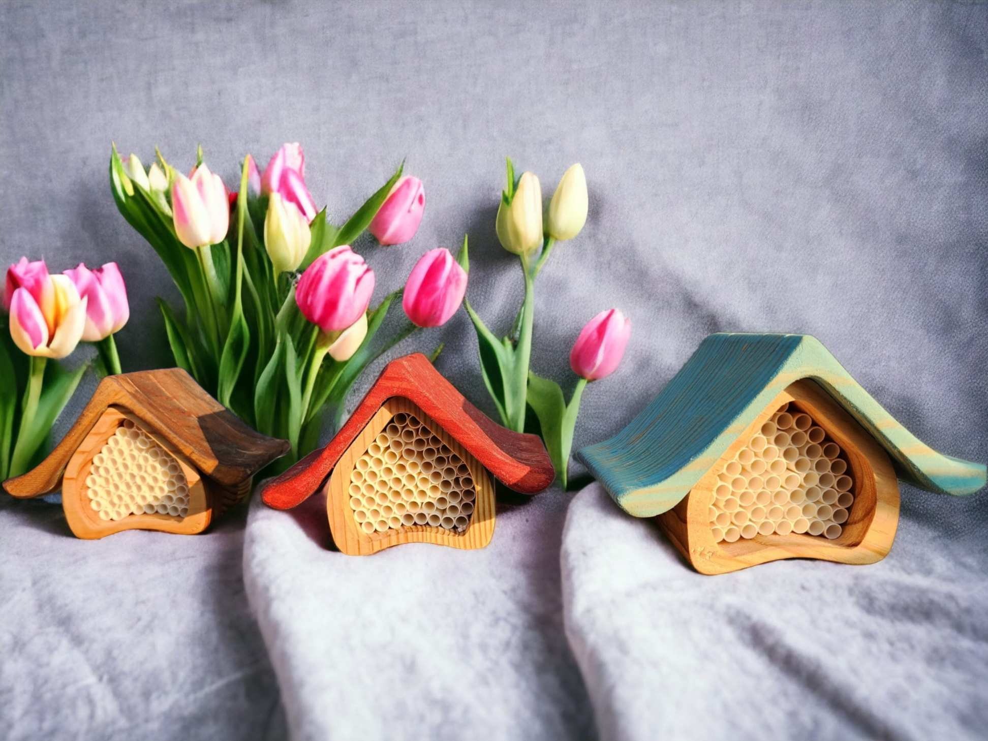 🐝Colored Handcrafted Mason Bee Hotel for a Sustainable Garden🏡