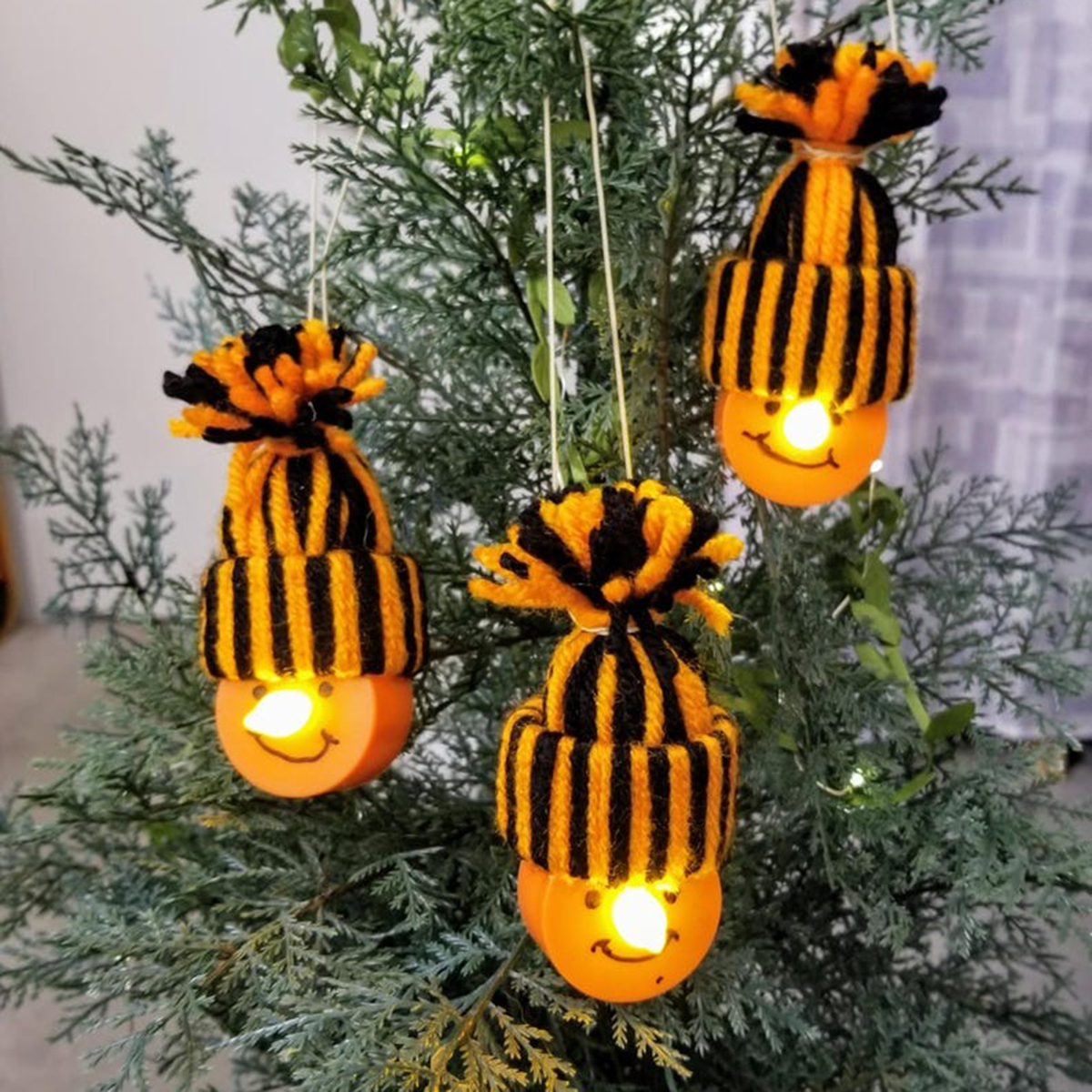 ✨Cool Glowing Pumpkin Head Ornament🎃