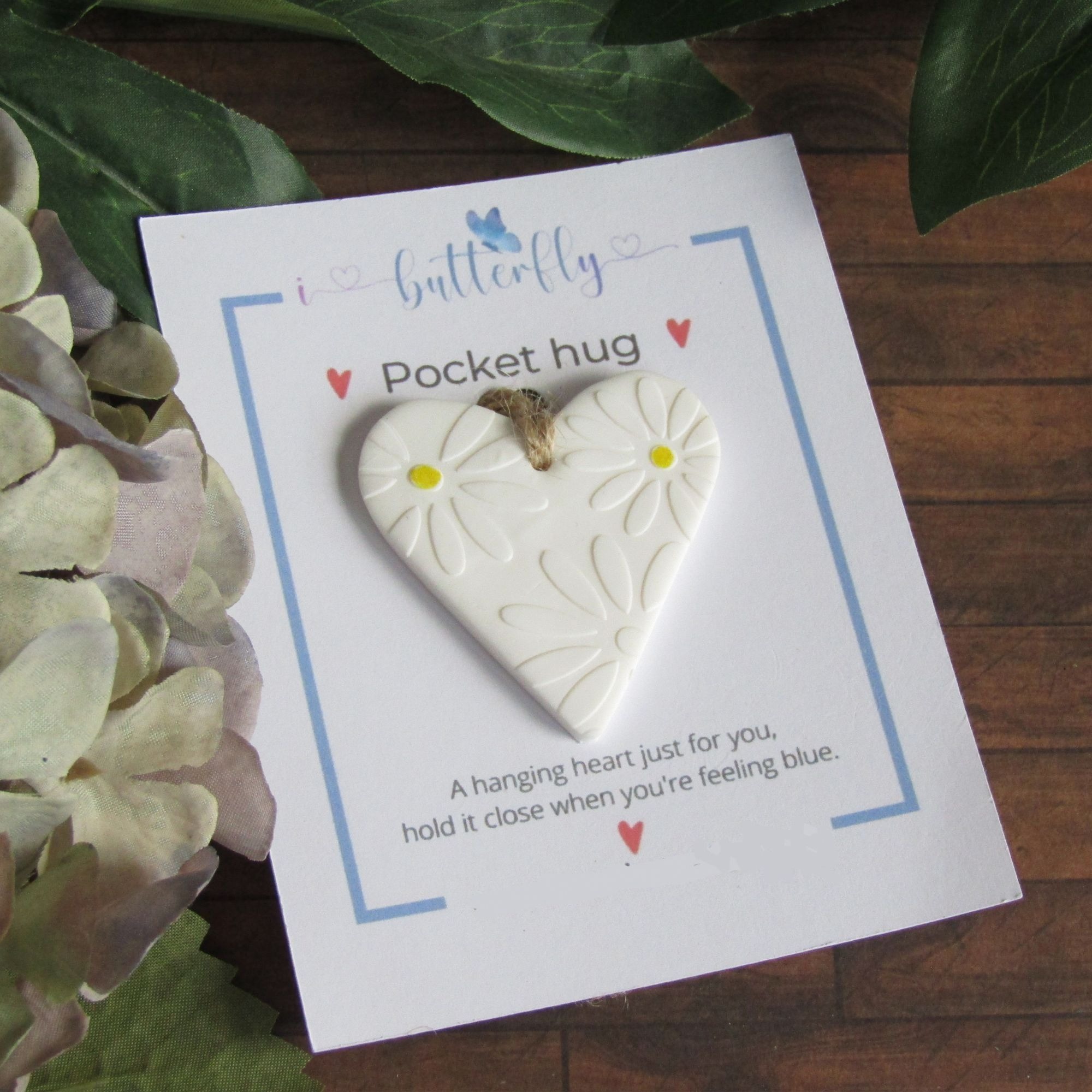 💖Daisy Heart Pocket Hug