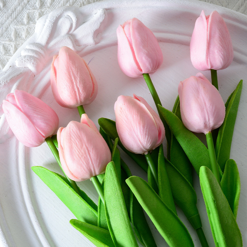 🌷Outdoor Artificial Tulip Flowers - 1 Bundle Of 7 PCS