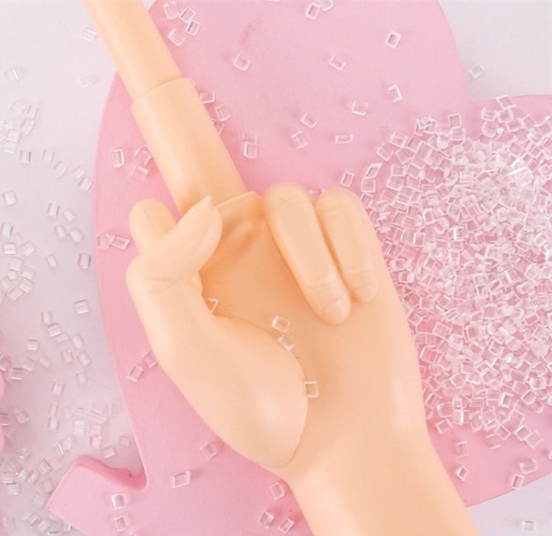 🔥Buy 2 Free 1🔥Fun Retractable Prank Middle Finger Toy