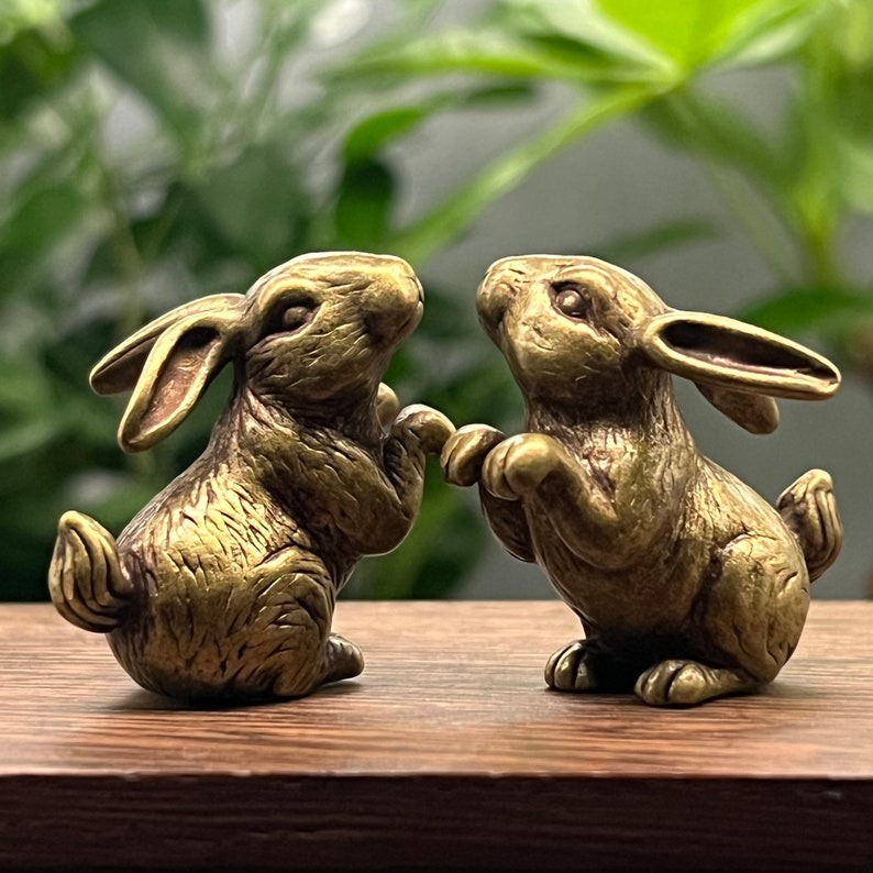 🐰Kissing Brass Rabbit Statue