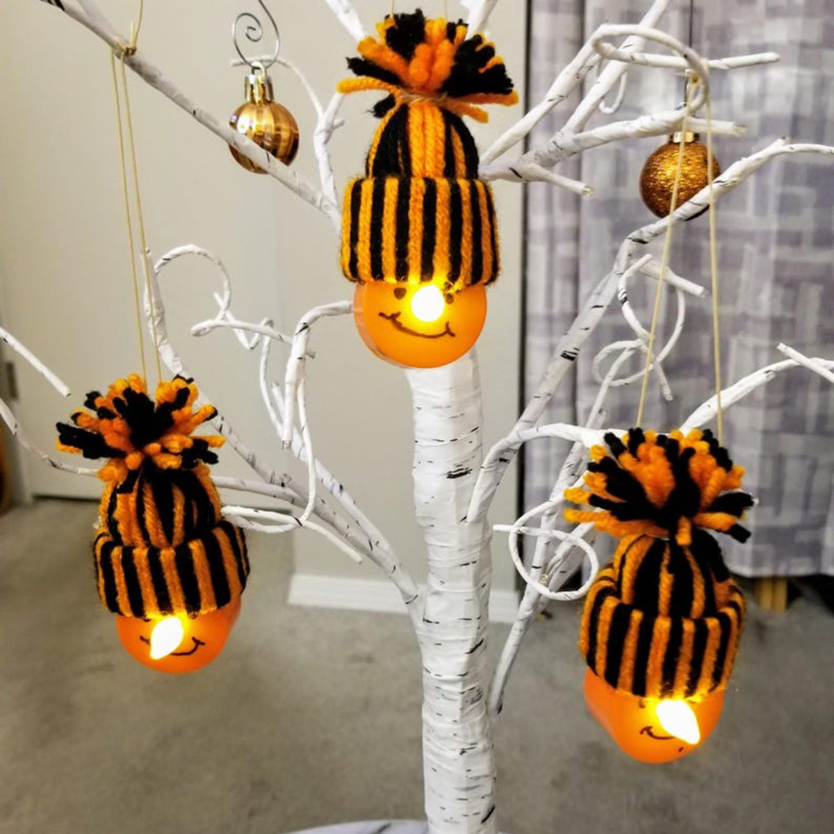 ✨Cool Glowing Pumpkin Head Ornament🎃