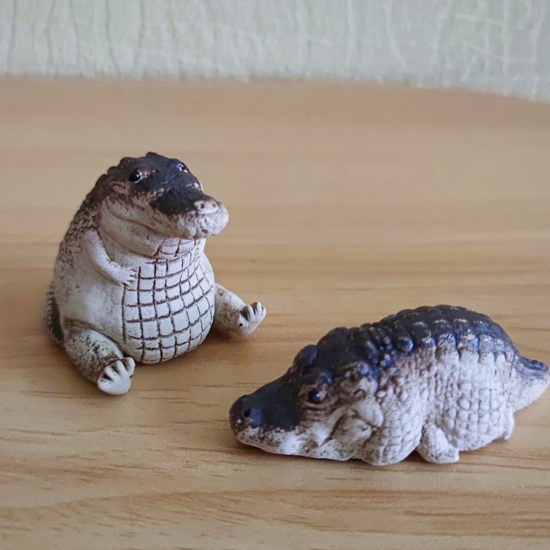 🐊Funny Crocodile Figurine Statue✨