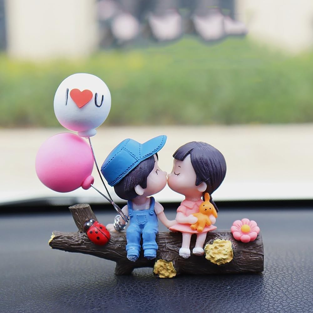 Cute Cartoon Couple Car Dashboard Ornament – Creative Interior Decor & Stylish Automotive Accessory for Men & Women