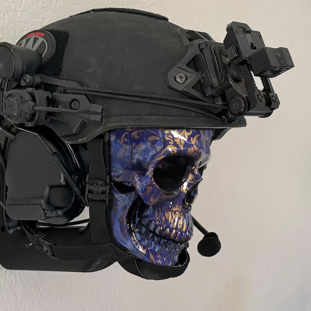 LAST DAY 70% OFF - 🏴‍☠️Motorcycle Helmet and Jacket Skull Holder