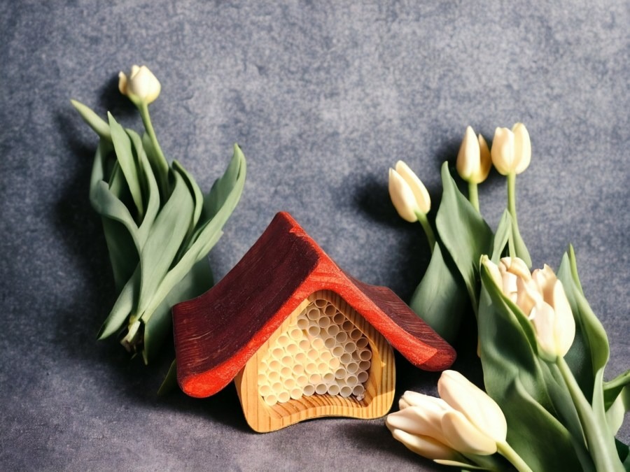 🐝Colored Handcrafted Mason Bee Hotel for a Sustainable Garden🏡