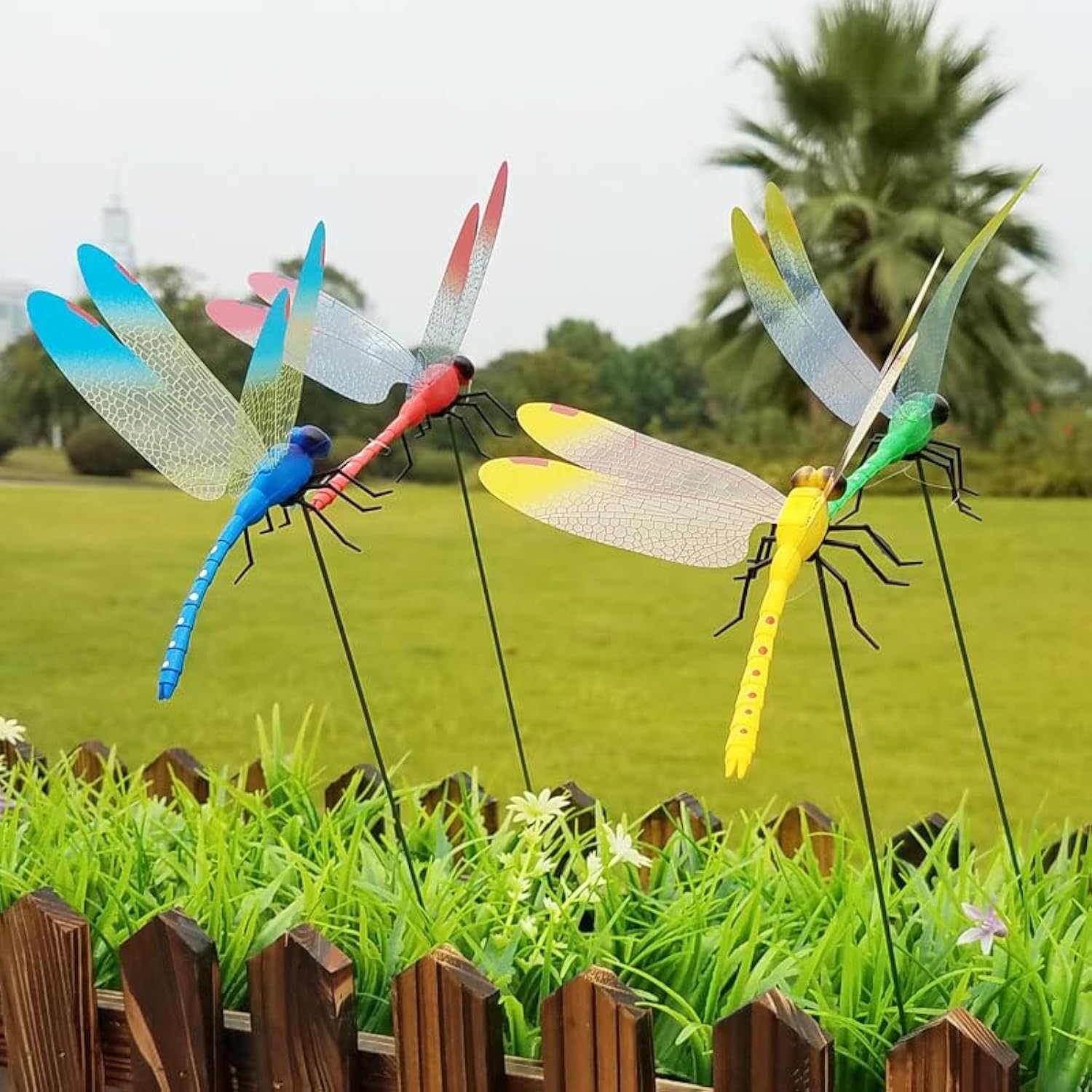 8 Pack 3D Dragonfly Clips – Garden Decor & Natural Fly Deterrent