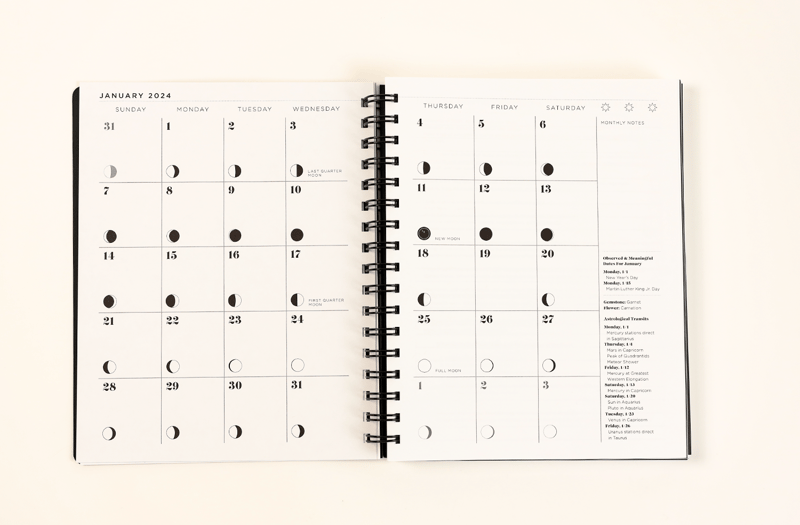 📚2025 Many Moons Lunar Planner
