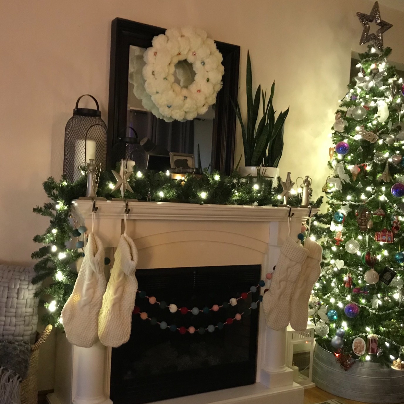 🎁🧦Pack 4, 18" Unique Knit Christmas Stockings