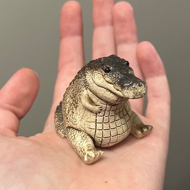 🐊Funny Crocodile Figurine Statue✨
