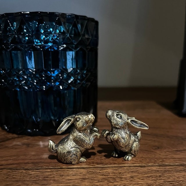 🐰Kissing Brass Rabbit Statue