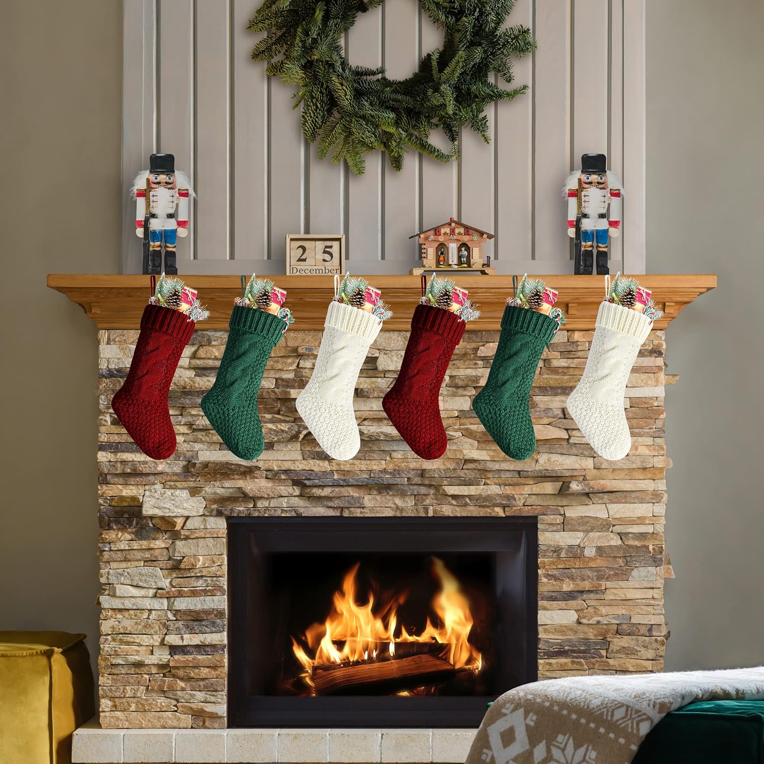 🎁🧦Pack 4, 18" Unique Knit Christmas Stockings