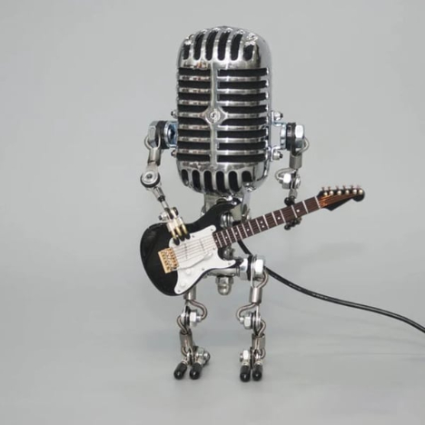 🎁Vintage Metal Microphone Robot Desk Lamp🎸