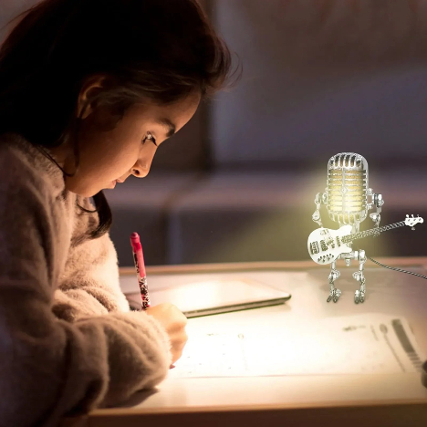🎁Vintage Metal Microphone Robot Desk Lamp🎸