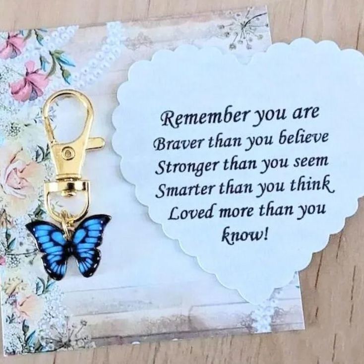 🎀🎁Heartfelt Keychain - A Warm Hug For Someone Special