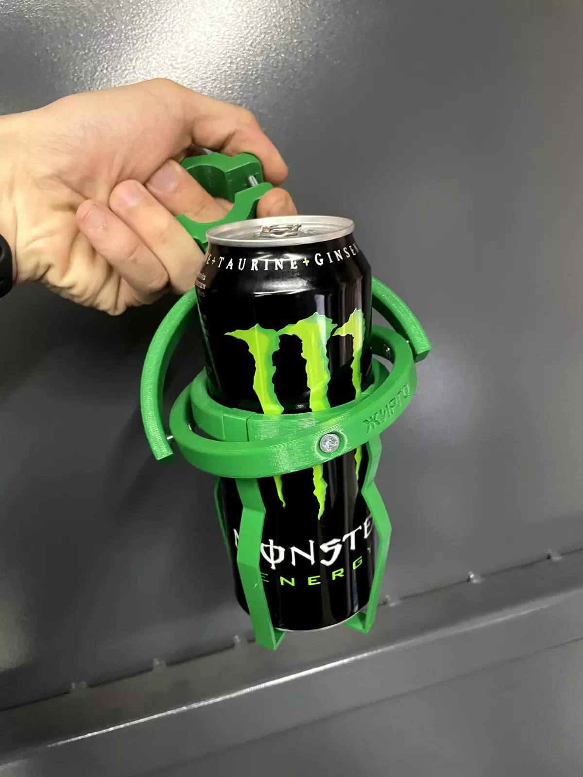 Gyroscopic Cup Holder
