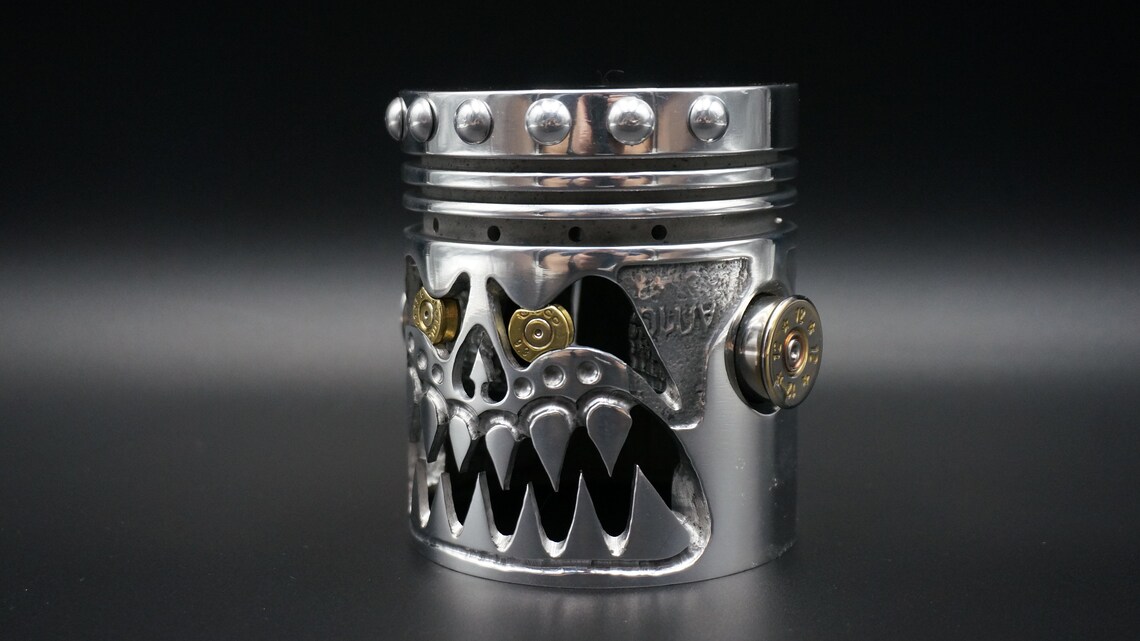 💀Piston Skull Sculpture