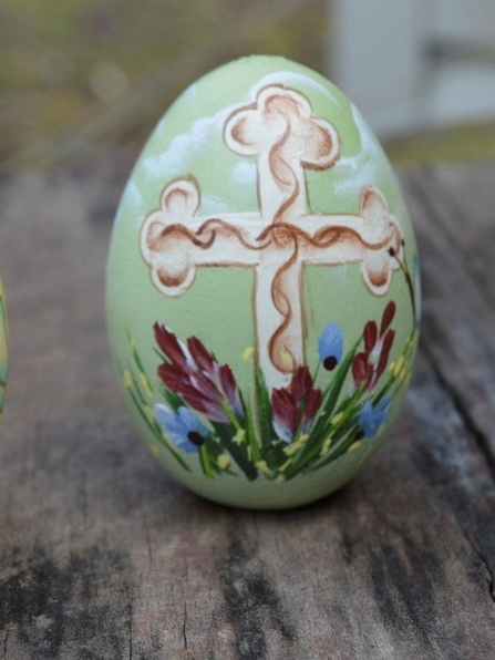 Wooden Cross Egg