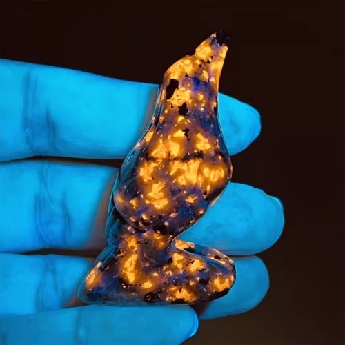 Natural Emberlite Crow Statue Handcrafted