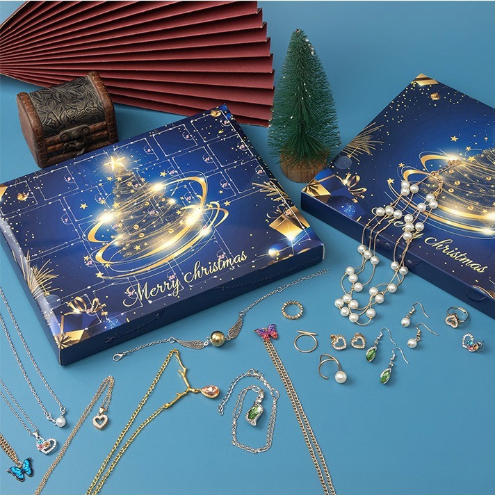 🎄 Christmas Jewelry Advent Calendar – Countdown with Style 🎄