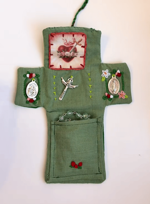 🔥Buy More Save More-✝️Pocket Shrine With Silver Cross included Inside