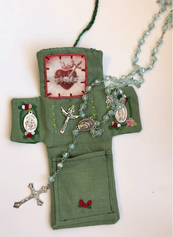 🔥Buy More Save More-✝️Pocket Shrine with Silver Cross Included Inside