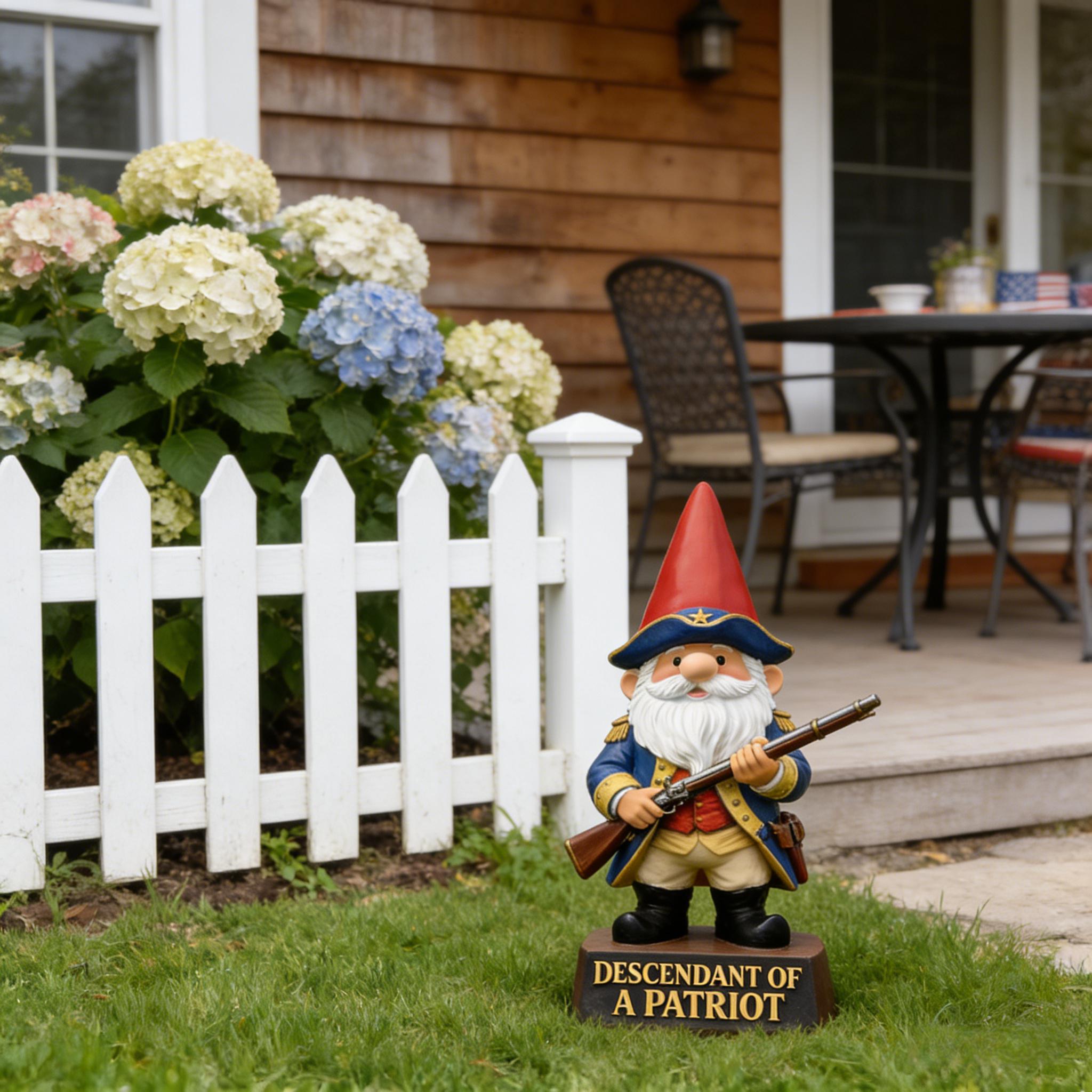 🇺🇸 Patriotic Gnome Statue – “Descendant of a Patriot” Decorative Figurine