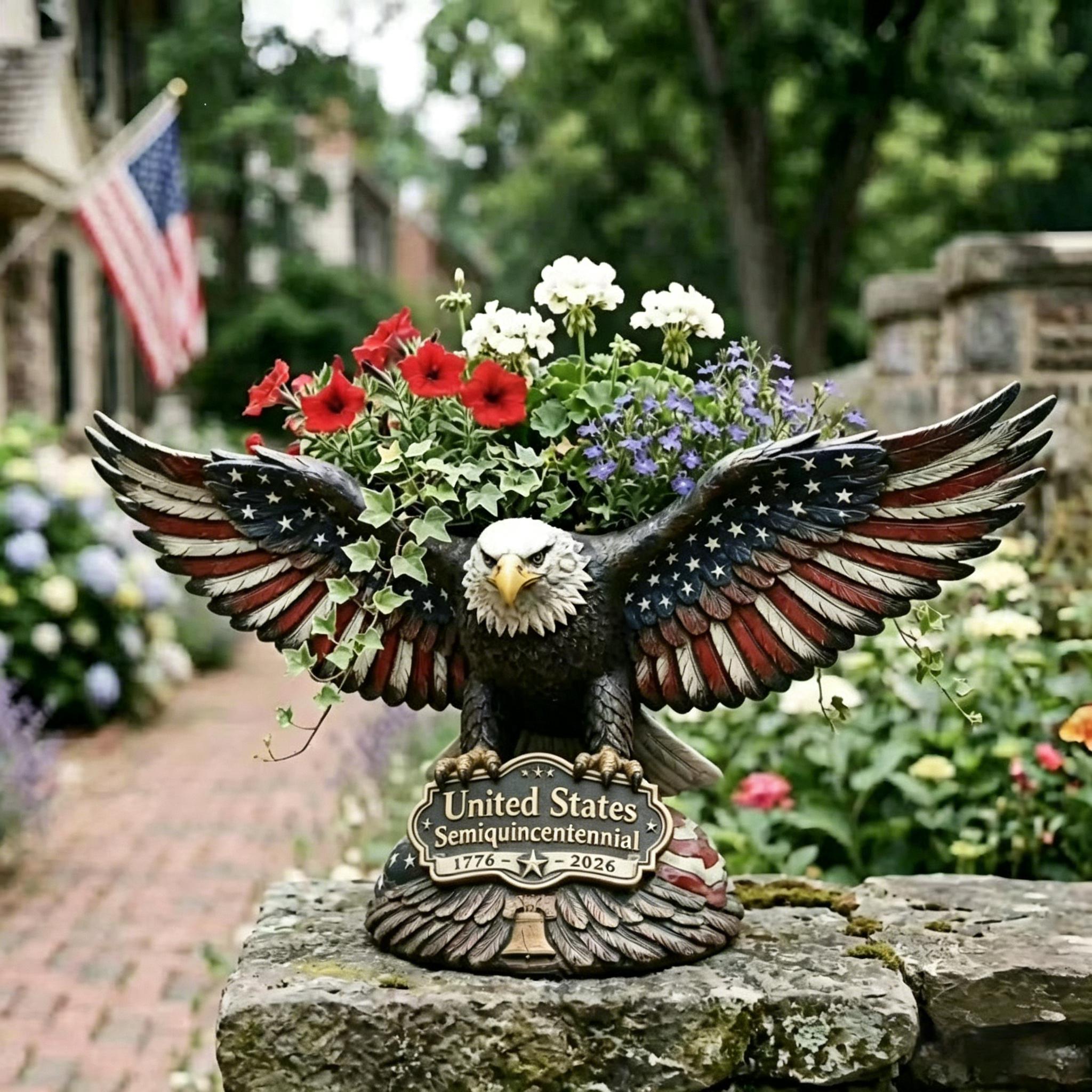 🇺🇸🦅Patriotic Eagle Planter – A Bold Symbol of Freedom & Pride