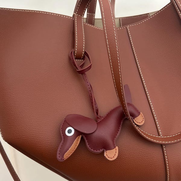 🐾Leather Dachshund Bag Charm - Cute and Stylish Handmade Accessory