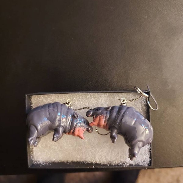 😍Moo Deng Hippo Earrings - Playful Charm in Every Detail