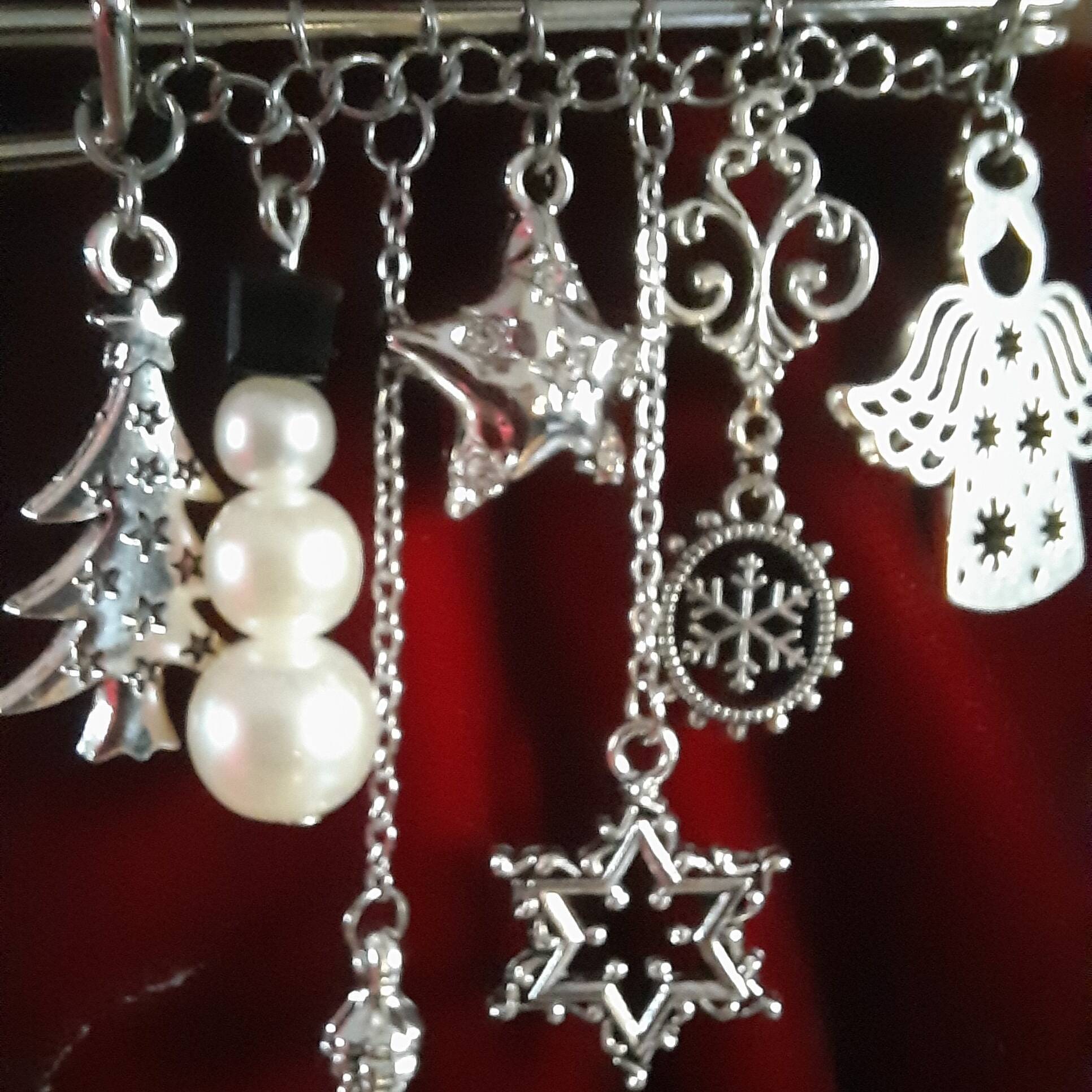 🔥Best selling Christmas gifts--♥️winter brooch charms