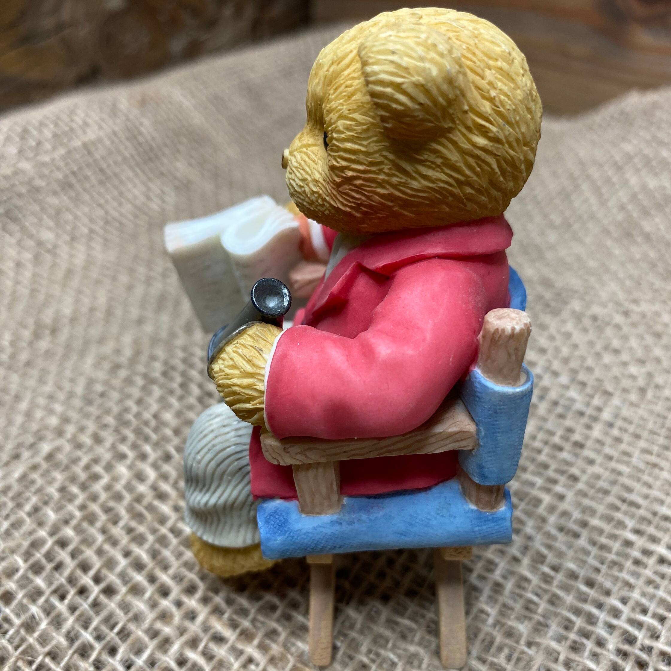 🧸Director Teddy Bear Figurine – The Perfect Addition to Your Gift