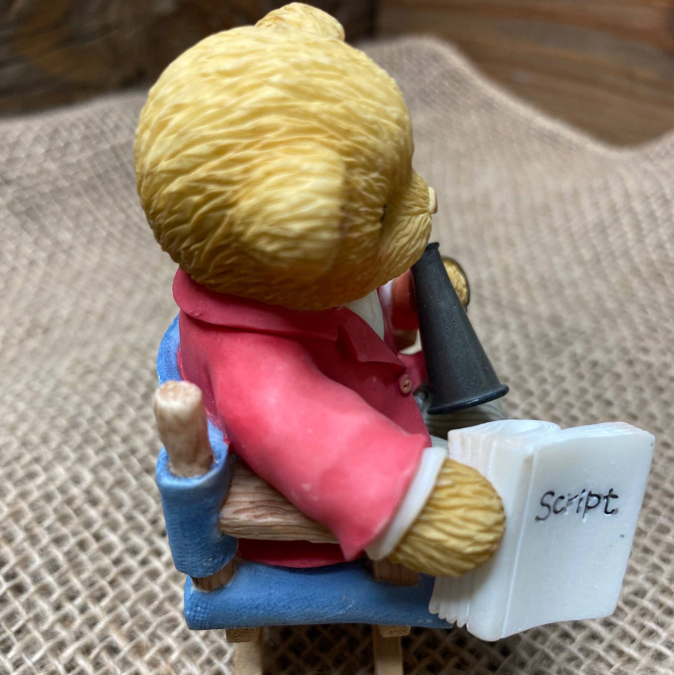 🧸Director Teddy Bear Figurine – The Perfect Addition to Your Gift