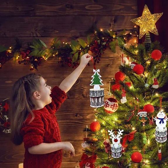 Unique Christmas Money Clip