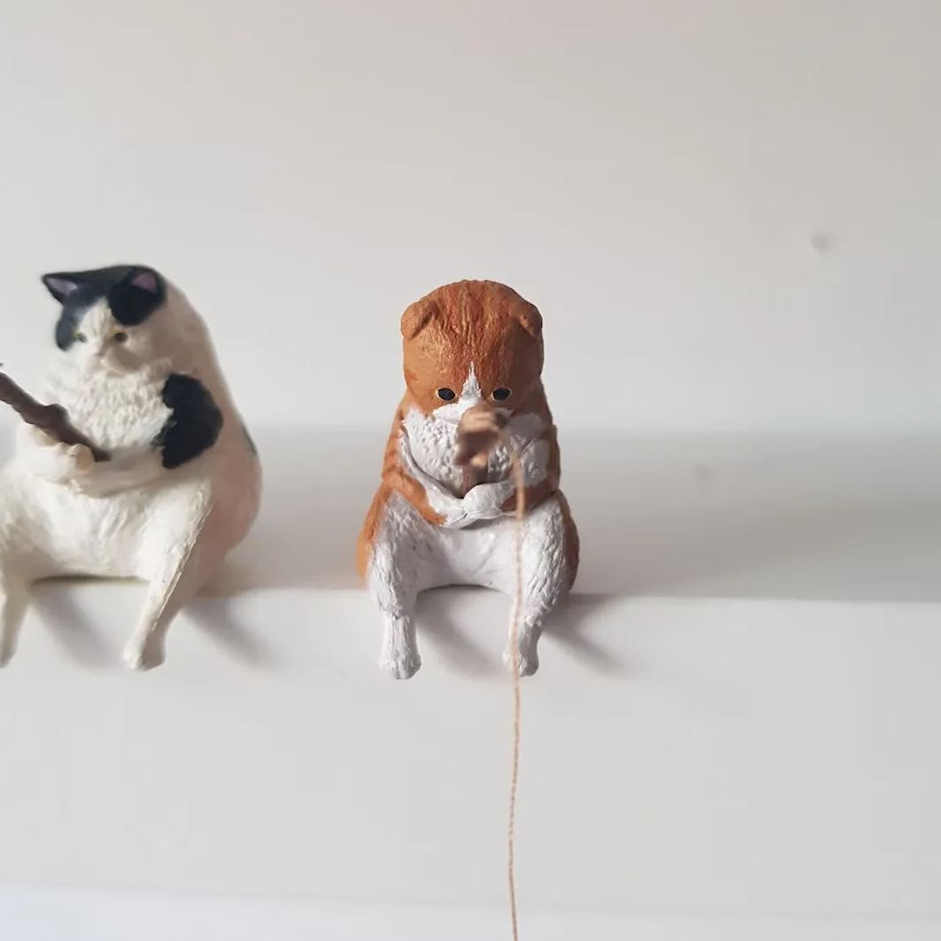 Miniature Cat Fishing Figurine😻