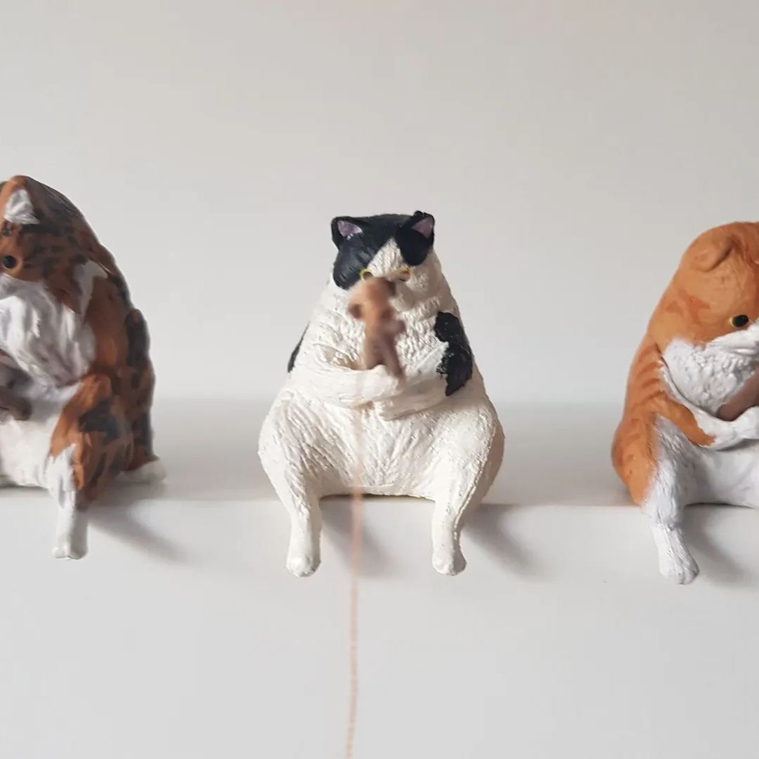 Miniature Cat Fishing Figurine😻