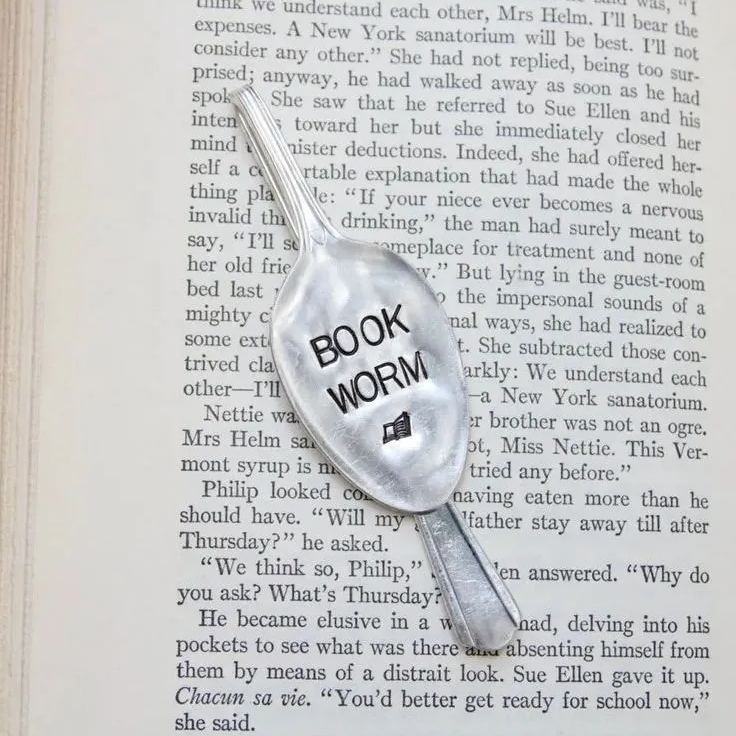 📕🎁Funny Spoon Bookmark -the perfect gift for a bookworm