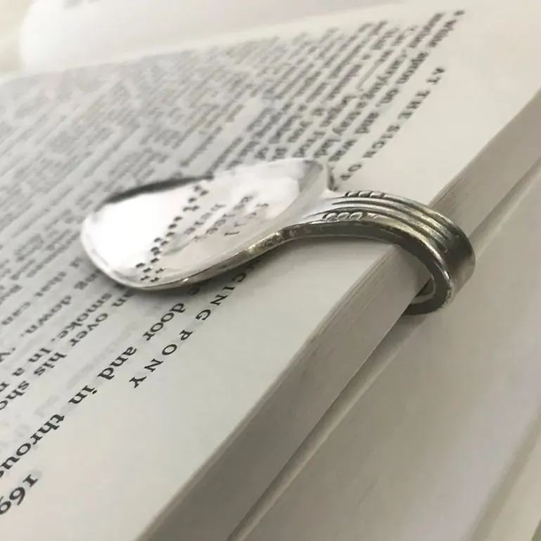 📕🎁Funny Spoon Bookmark -the perfect gift for a bookworm