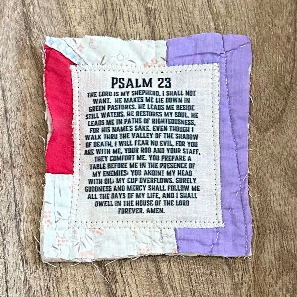 ✝️Prayer Quilt With Cross Inside