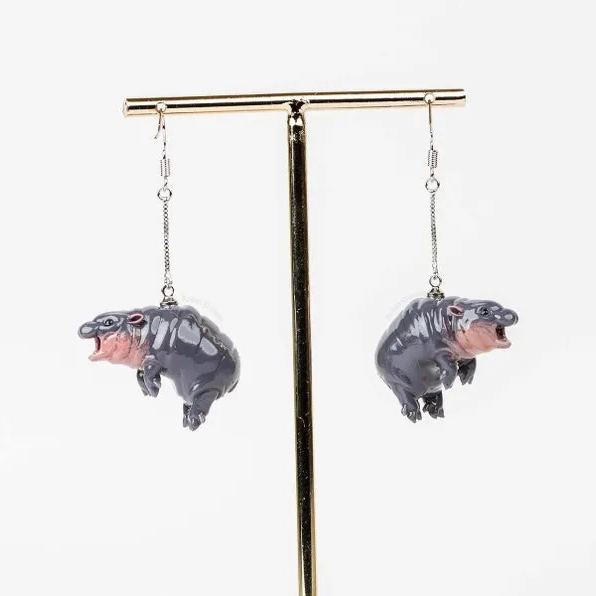 😍Moo Deng Hippo Earrings - Playful Charm in Every Detail