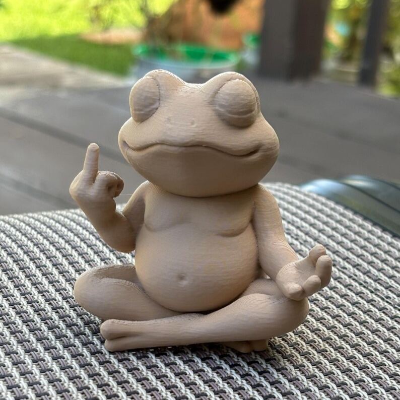 🐸 The Meditative Frog Menace &ndash; 3D Printed Sculpture