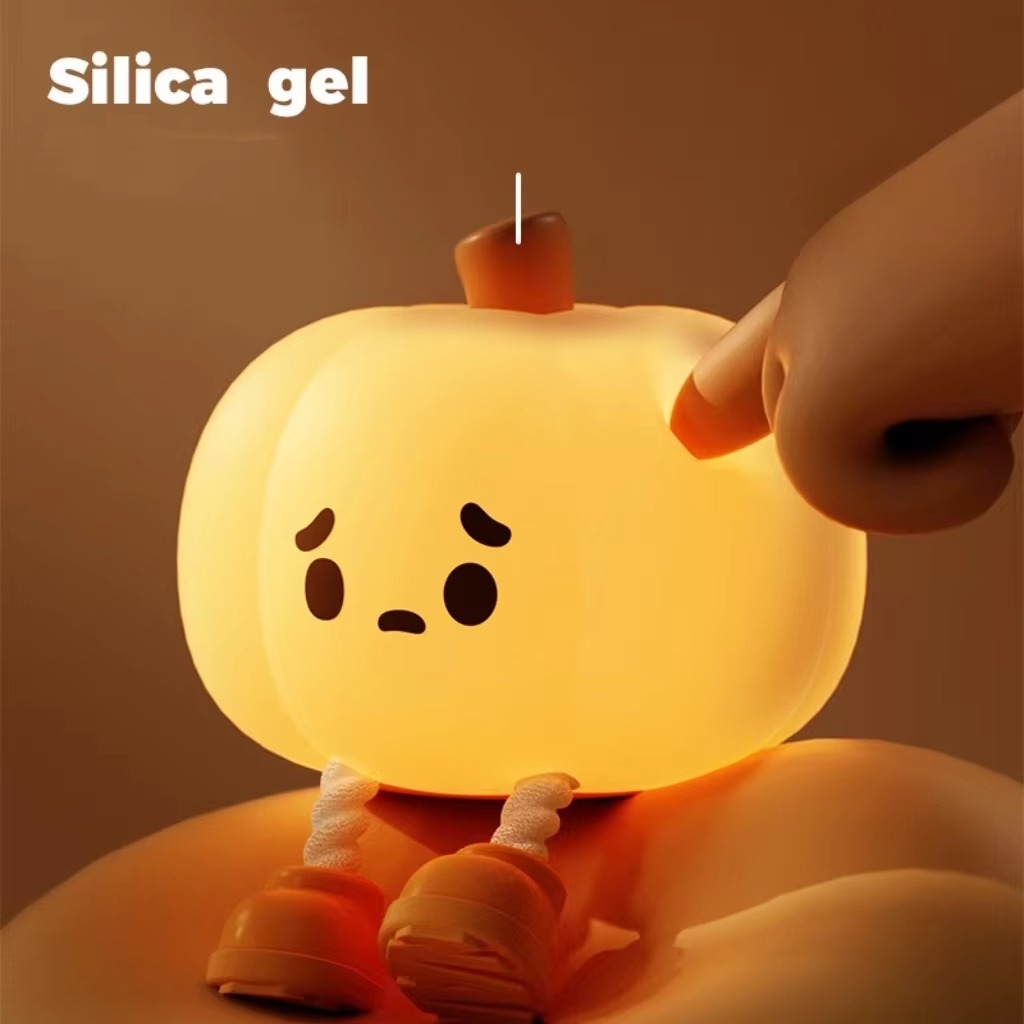 💡Cute Pumpkin Night Light Silicone LED Lamp