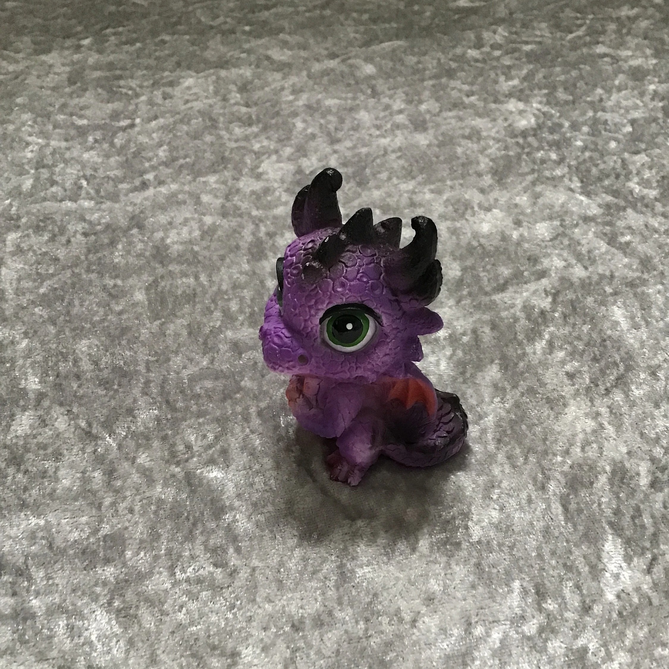 Cute Baby Dragonling Figurines