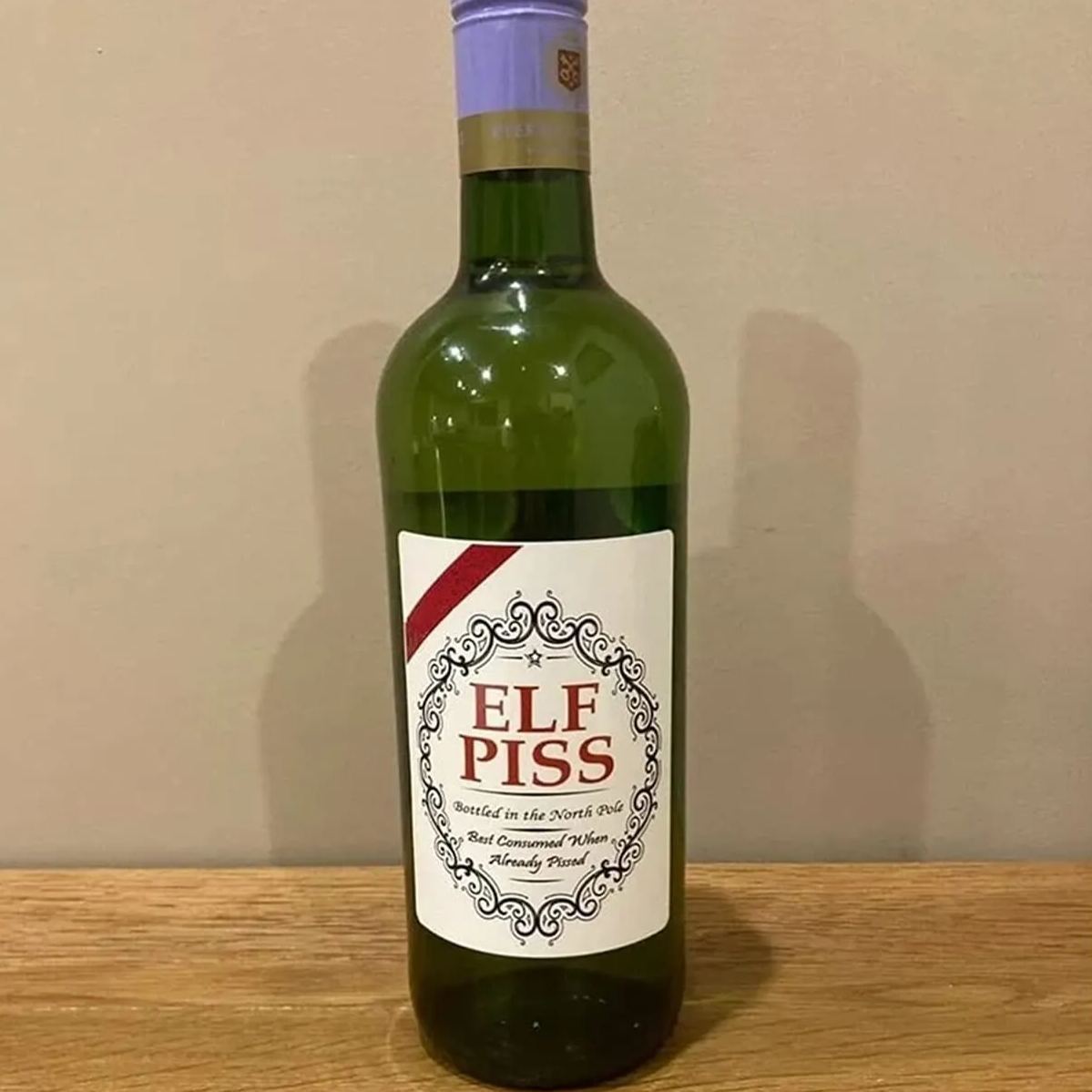 🎄🍷Christmas Funny Novelty Bottle Labels（Set of 5）