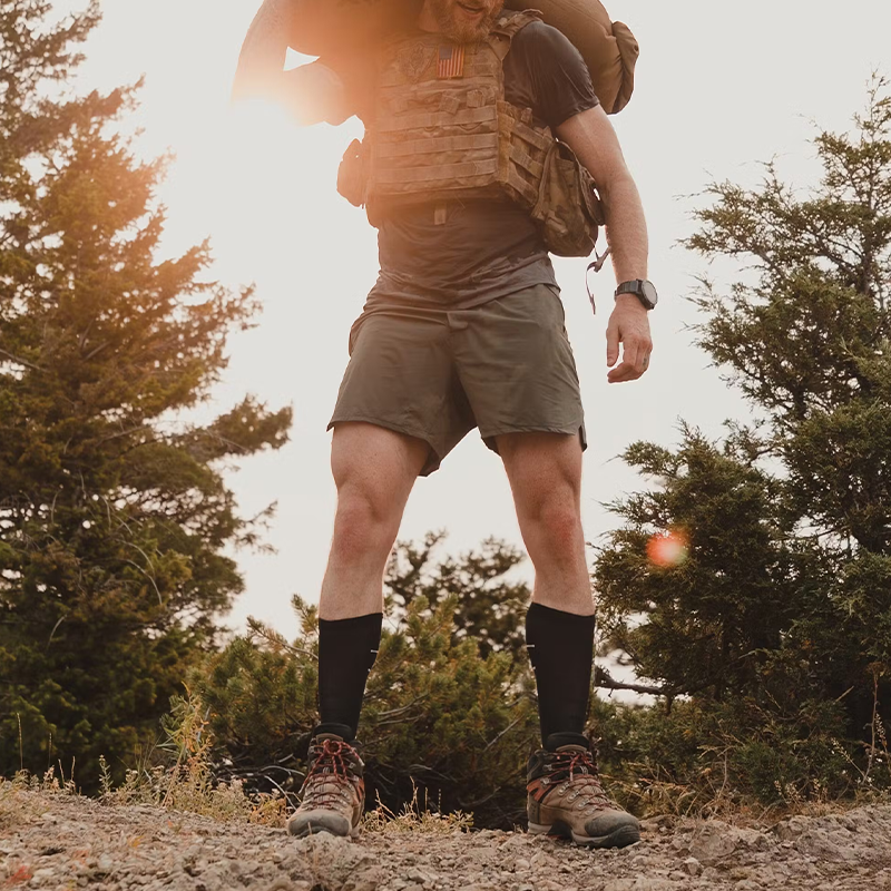 Men's 2 in 1 Quick Dry Gym Athletic Workout Shorts with Phone Pockets