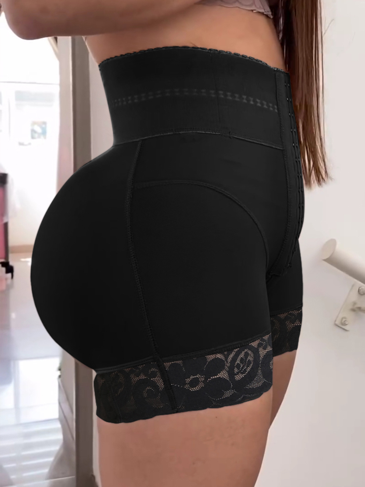 Lace Stitching Butt Lifting Slimmer Front Buckle Shaping Shorts